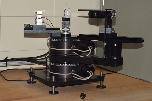 Theta-Theta-Goniometer