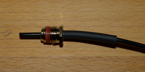 Abbildung 6: Die Einzelteile wurden zur Orientierung zusammengeschoben. So werden sie später in den BNC Stecker geschraubt.